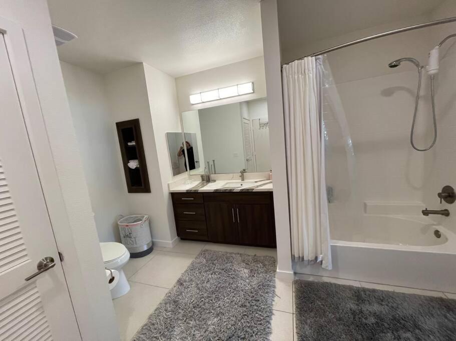 Luxurious Apartment Bardeen New Port Beach 1 Bedroom Irvine Exterior photo